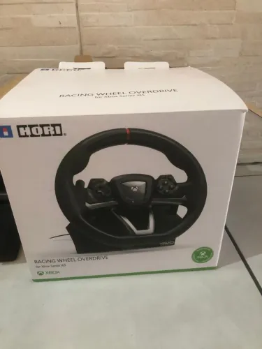 Volante de Corrida Overdrive para X BOX SERIES X . MARCA HORI . MODELO AB04-001U