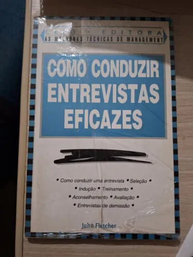 COMO CONDUZIR ENTREVISTAS EFICAZES