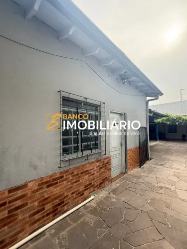 Casa semimobiliada, 01 dormitório, no bairro Sarandi.