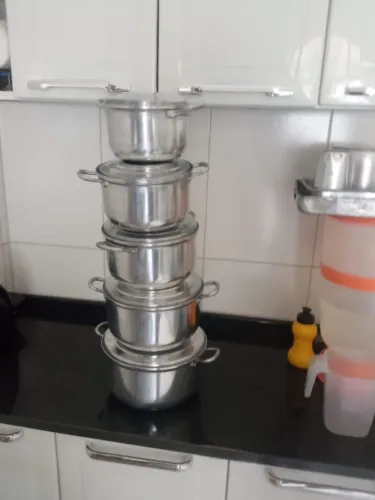 Kit 5 panelas de alumínio com tampa de alumínio....novo lacrado na embalagem