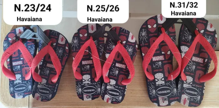 Vendo sandálias Havaianas Original, masc. N.23/24 N.25/26 N.31/32 Capitão Marvel