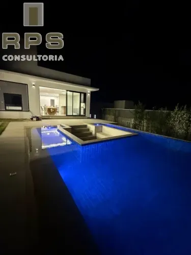 Luxuosa casa em condomínio à venda ou locação em Atibaia-SP, bairro Condomínio Equilibrium