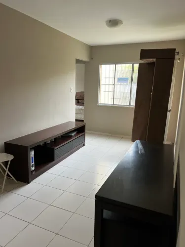 Alugo apto térreo, 02 quartos ,01sala,01 banheiro e cozinha 