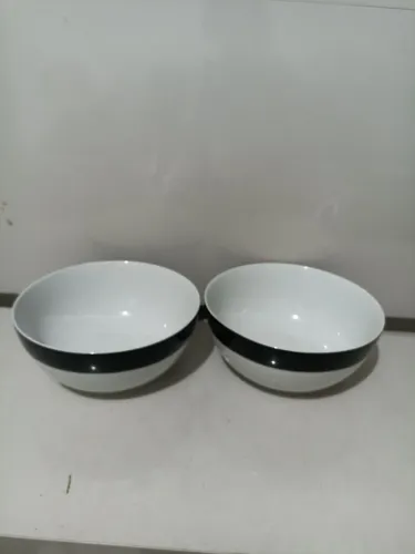 2 Saladeiras em louça