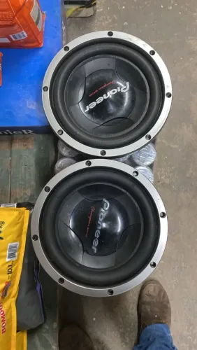 Pioneer subwoofer 308