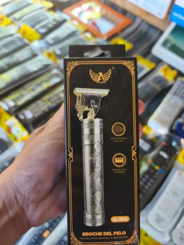 Máquina de cortar barba 