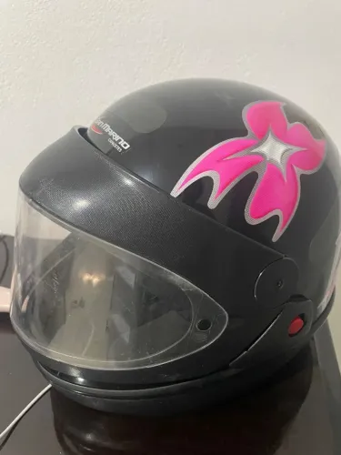 Capacete