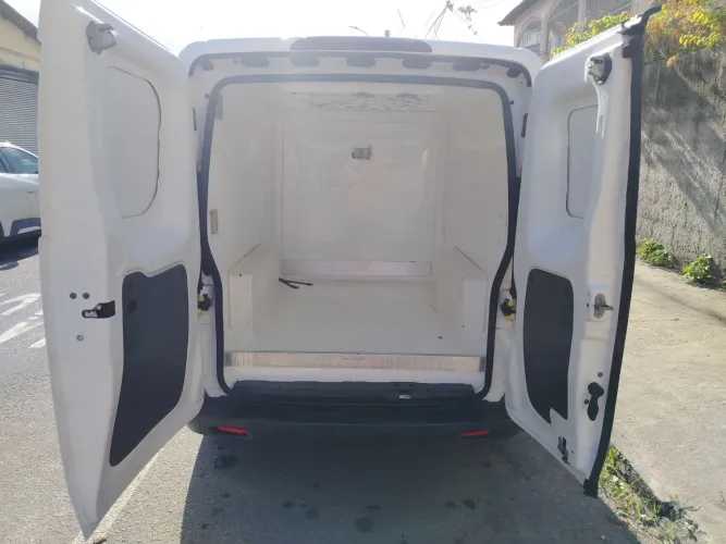 Fiat Fiorino Furgão Work. Hard 1.4 Flex 8V 2P 2018