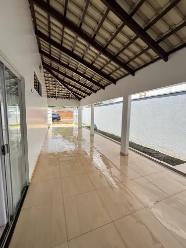 Aluga-se Casa com 3 Quartos, Sendo 1 Suíte, Energia Solar, na 607 Sul no Centro de Palmas