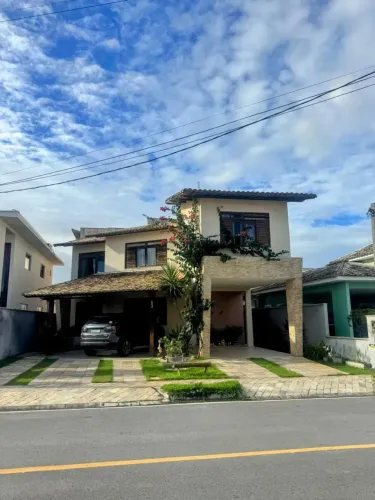 Casa de Alto Padrão com 4 Suítes à Venda no Condomínio Green Club II