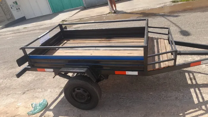 VENDO CARRETINHA PRA IR LOGO