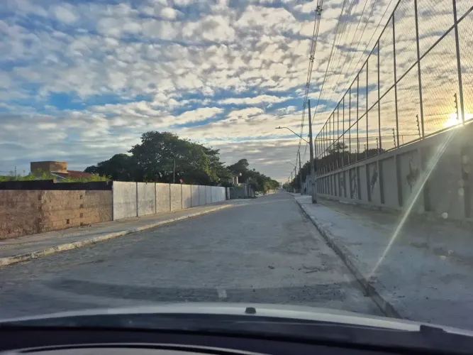 Vendo Lote de Terreno com 384 M2, Rua Calçada e Murado, Portal do Sol.