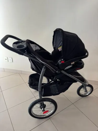 Carrinho de Bebe Graco FastAction Fold Jogger + Bebê conforto + Base