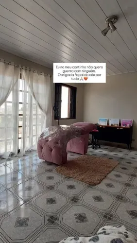 Maca e extensão de cílios