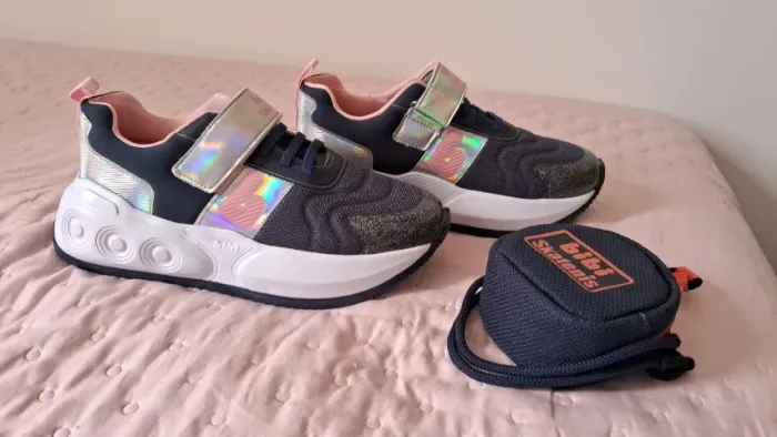 Tenis rodinha Bibi
