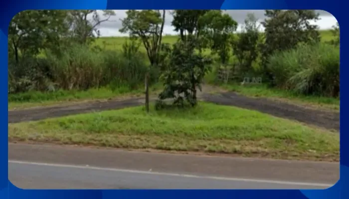 SÍTIO - 1/3 do imóvel agrícola denominado Chácara Colina, com benfeitorias, localizado na