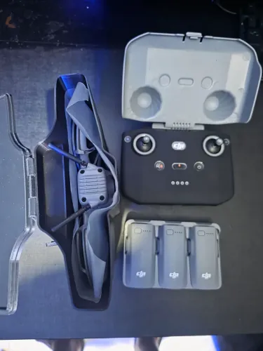 DJI Neo 2 Fly More Combo - Controle RC + 3 Baterias