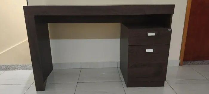Mesa escrivaninha