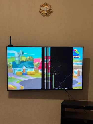 LG NanoCell 50NANO75SQA 50? 4K - Liga Normal - Tela trincada - Som OK