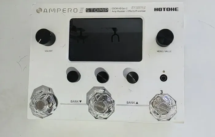 Hotone Ampero 2 Stomp
