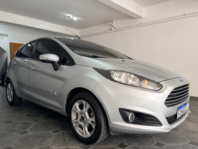 Ford Fiesta 1.6 16V Flex Mec. 5P 2016