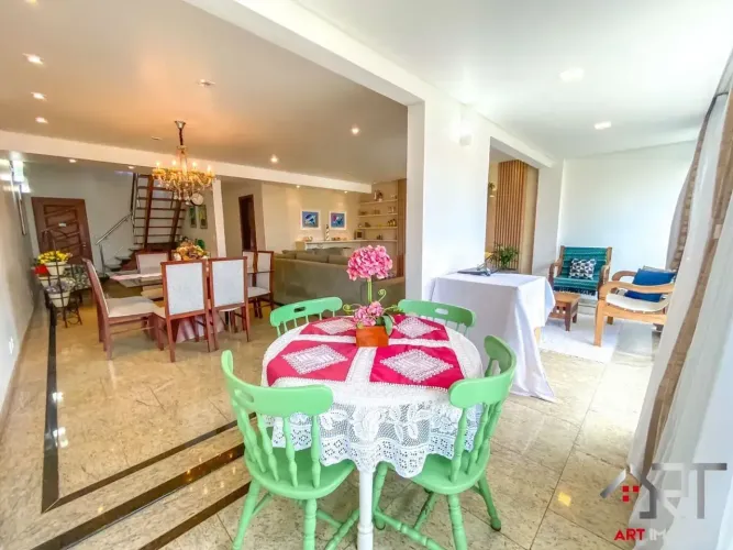 Cobertura Duplex com 285m², 4 quartos em Itapuã - Vila Velha - ES