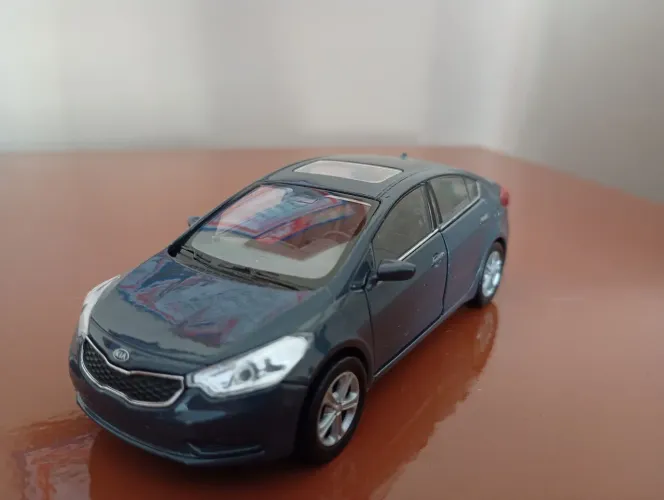 Miniatura Kia K3 Welly 1/36