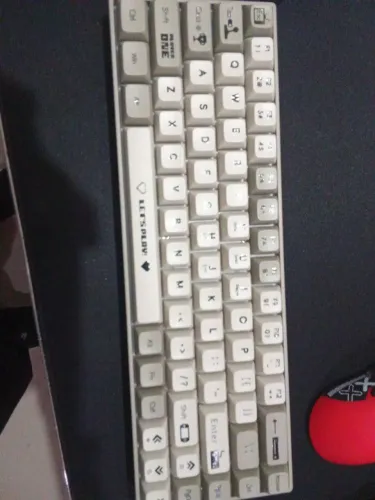 Teclado AJAZZ AK680 switch marrom 65% (versão com cabo)