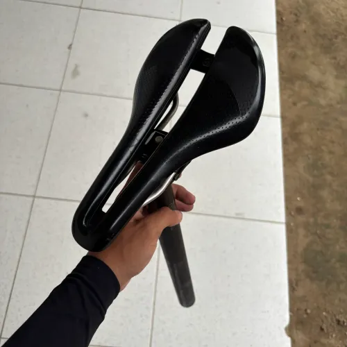 Selim Bontrager + Canote WgSports 31.6mm