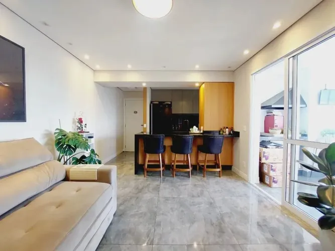 Apartamento à Venda na Penha. 3 dormitórios (1 Suíte), 2 Vagas de Garagem. Condomínio comp