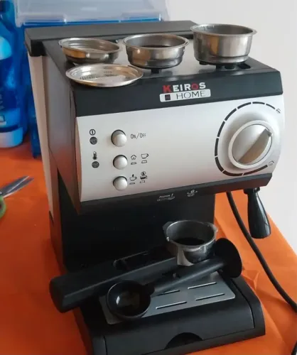 Cafeteira Italiana / Espresso - Capuccino