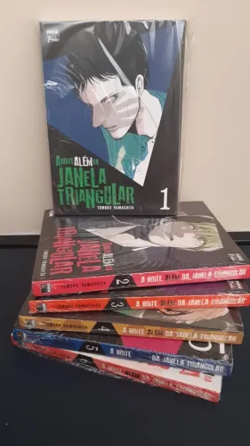 A Noite Além da Janela Triangular - 1 ao 6