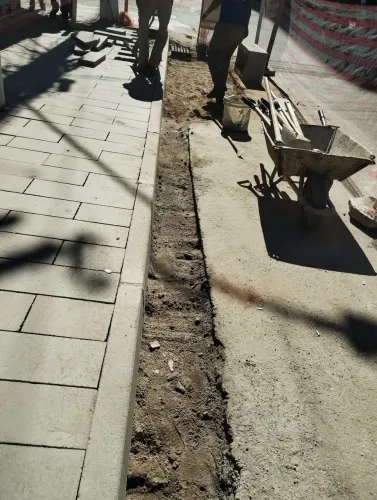 Assistente de RH / Ajudante de obra / Pedreiro