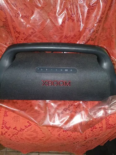 Caixa de som XBOOM LG