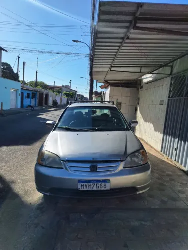 Honda Civic Sedan LX 1.7 16V 115cv Mec. 4P 2002