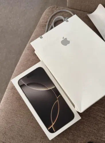 IPhone 16 PRO Max 256Gb Até 12X ( Nunca Aberto Todo Original com Caixa ) 14 15