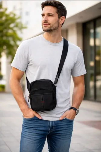 Bolsa Preta transversal masculina, bonita, original, design moderno, atual. 