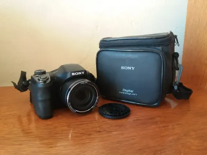 Câmera Sony Cyber Shot DSC-H300