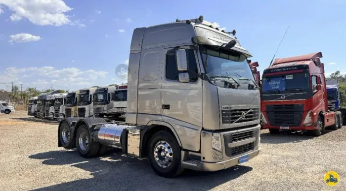 VOLVO FH-460 6X2<br>2014/2014<br>TETO ALTO<br>MANUAL