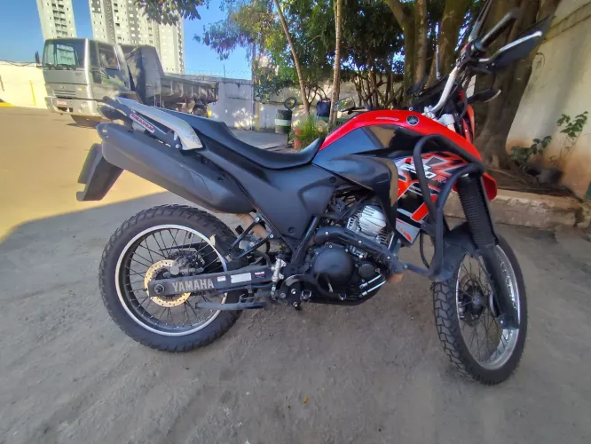 Lander 250 ano 2023