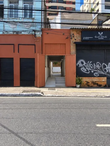 ALUGA-SE | 135m² | IMÓVEL COMERCIAL NO RIO VERMELHO | RESTAURANTE, BAR E COMÉRCIO