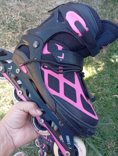 Vendo patins super conservado tamanho 37 a 40