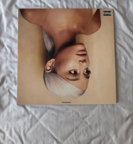 vinil sweetener ariana grande 