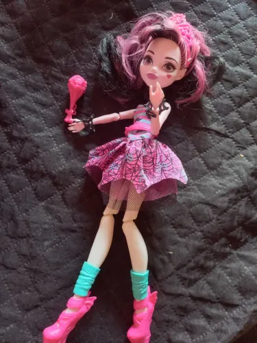 Vendo monster high draculaura g2 Ballerina Ghouls usada