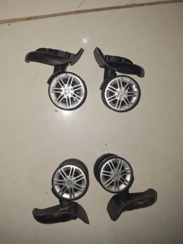 Rodinhas para mala de viagem ou moveis
