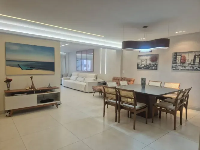 Imóvel para venda tem 230 metros quadrados com 4 quartos em Praia da Costa - Vila Velha -