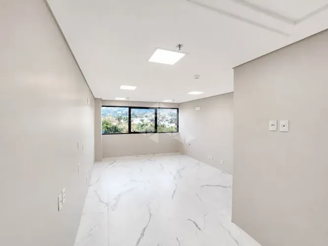 Sala 34M² - para Alugar
