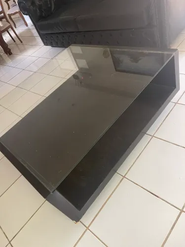 Centro de sala quadrado com tampo de vidro . Watssapp para contato: *