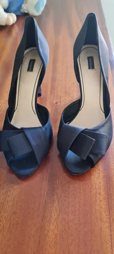 Sapato de salto, lindo, número 36, Shoestock.