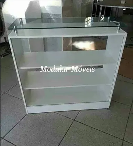 Balcão Vitrine com Tampo de Vidro